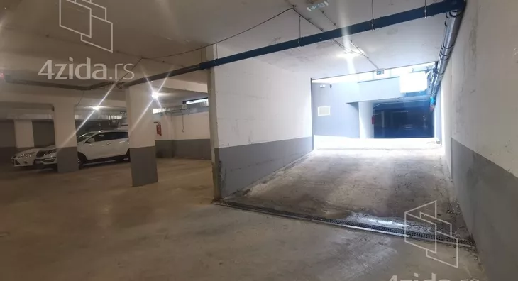 Garaža | 4zida