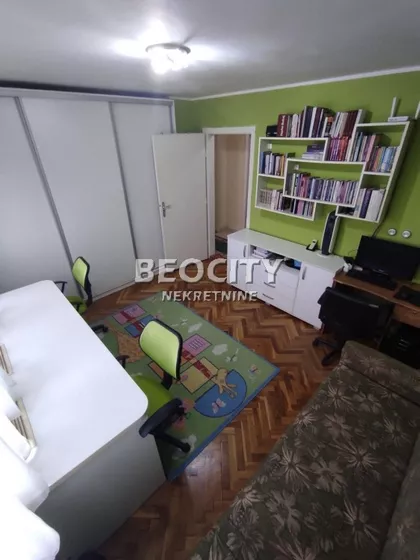 Gagarinova | 4zida.rs