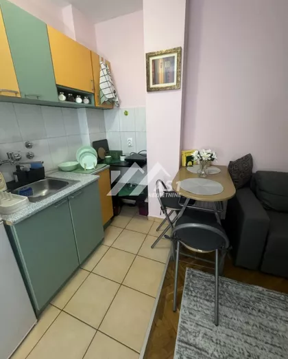 Hadži Ruvimova | 4zida.rs