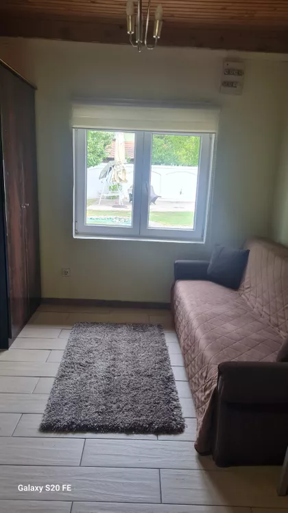 Endea Adia | 4zida.rs