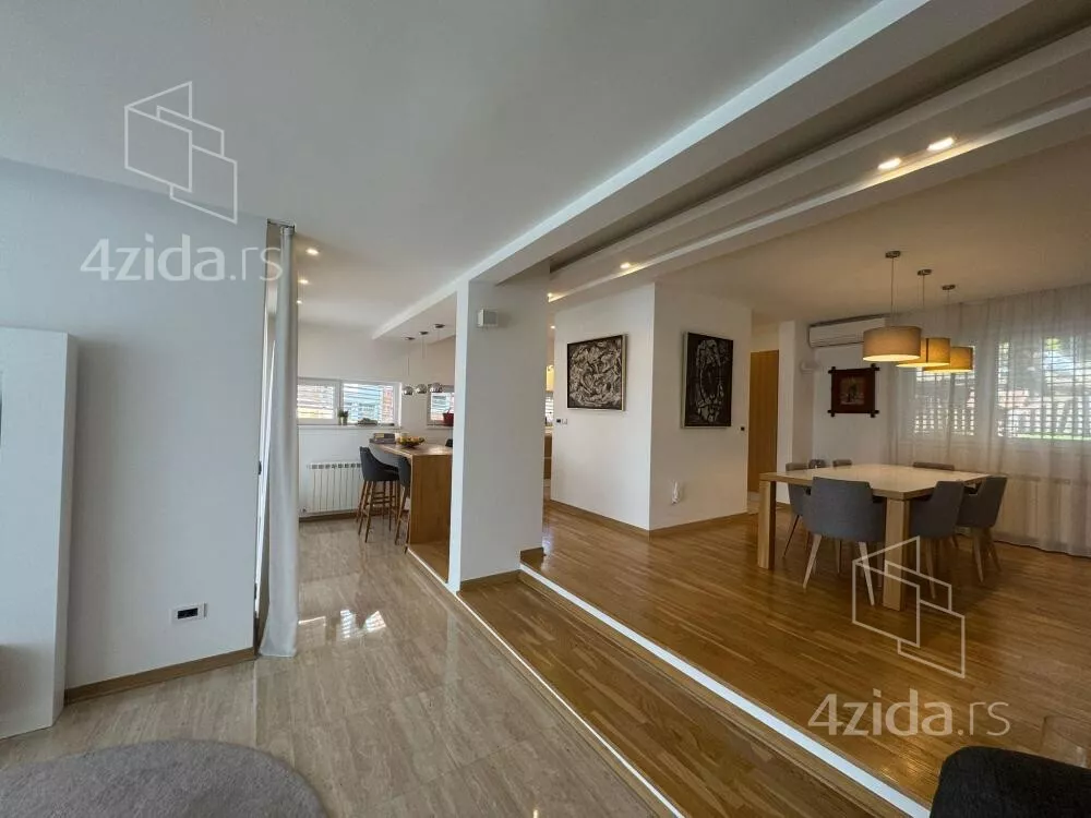 Kuća | 4zida