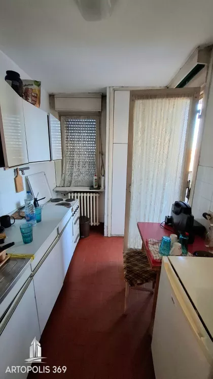 22. oktobra | 4zida.rs