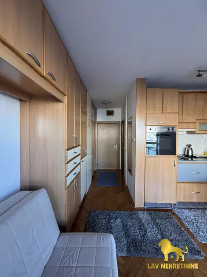 RADNIČKA | 4zida.rs