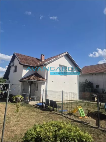 Maksin sokak | 4zida.rs