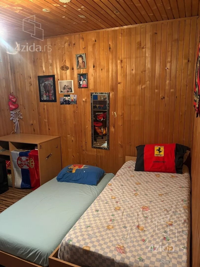 3-etažna kuća | 4zida