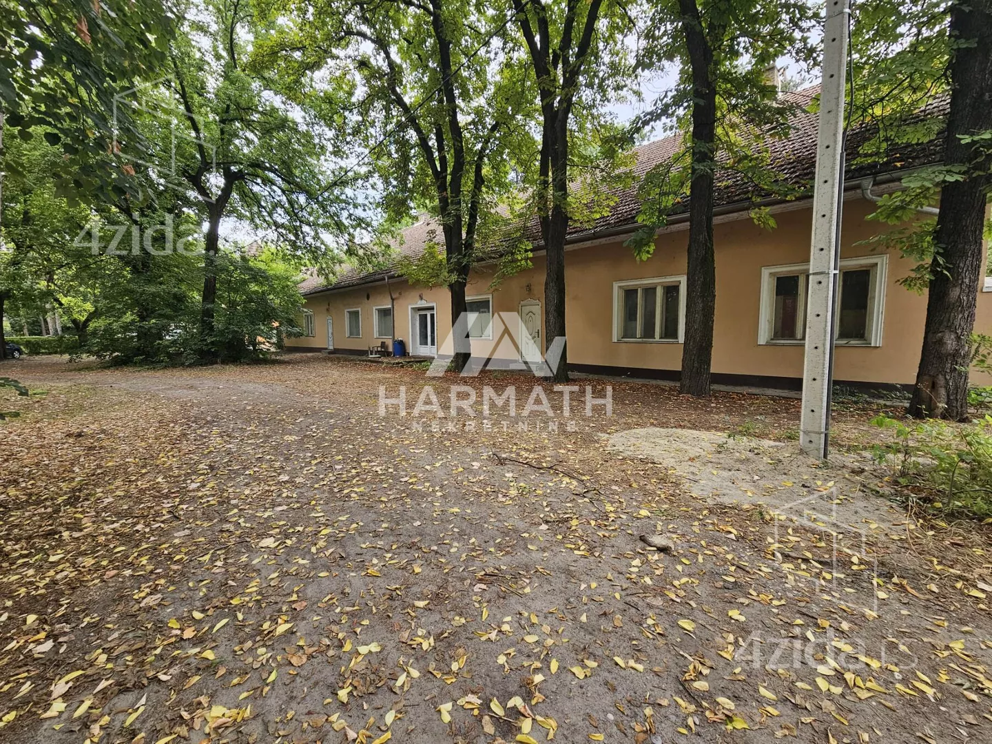 Poslovna zgrada | 4zida
