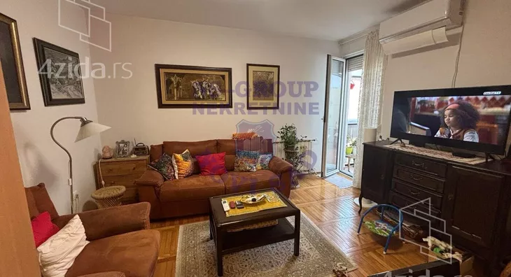 Petosoban stan | 4zida