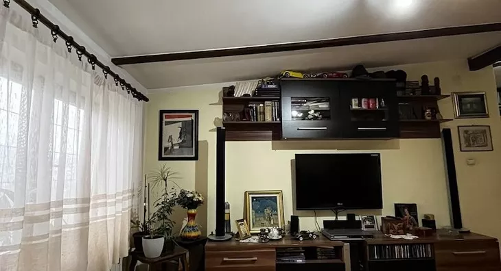 Šestosoban stan | 4zida