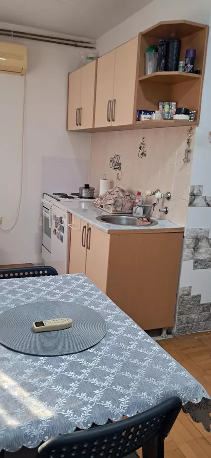 Trg Pavla Stojkovića | 4zida.rs