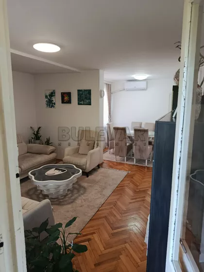 Vojvode Mišića | 4zida.rs