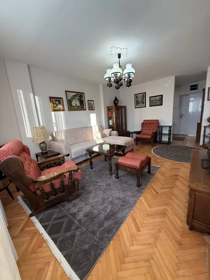 Bulevar Nemanjića 29 | 4zida.rs