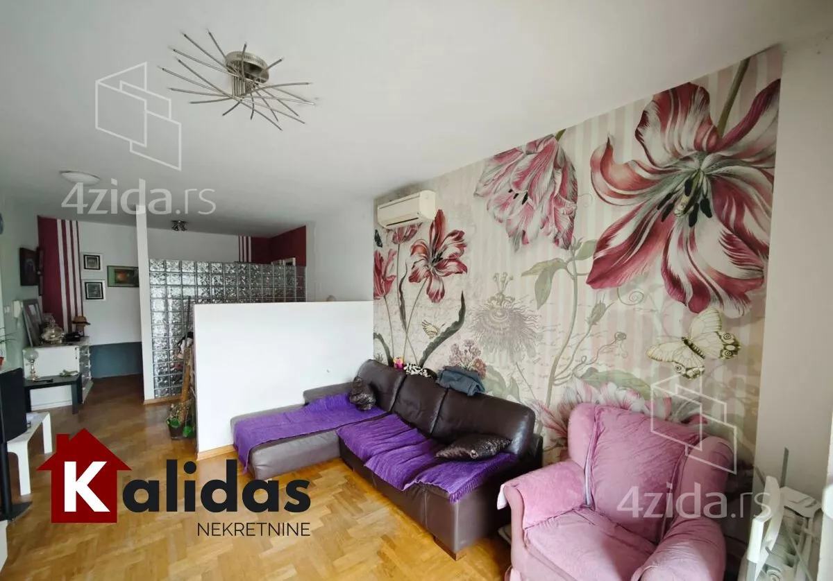 Troiposoban stan | 4zida