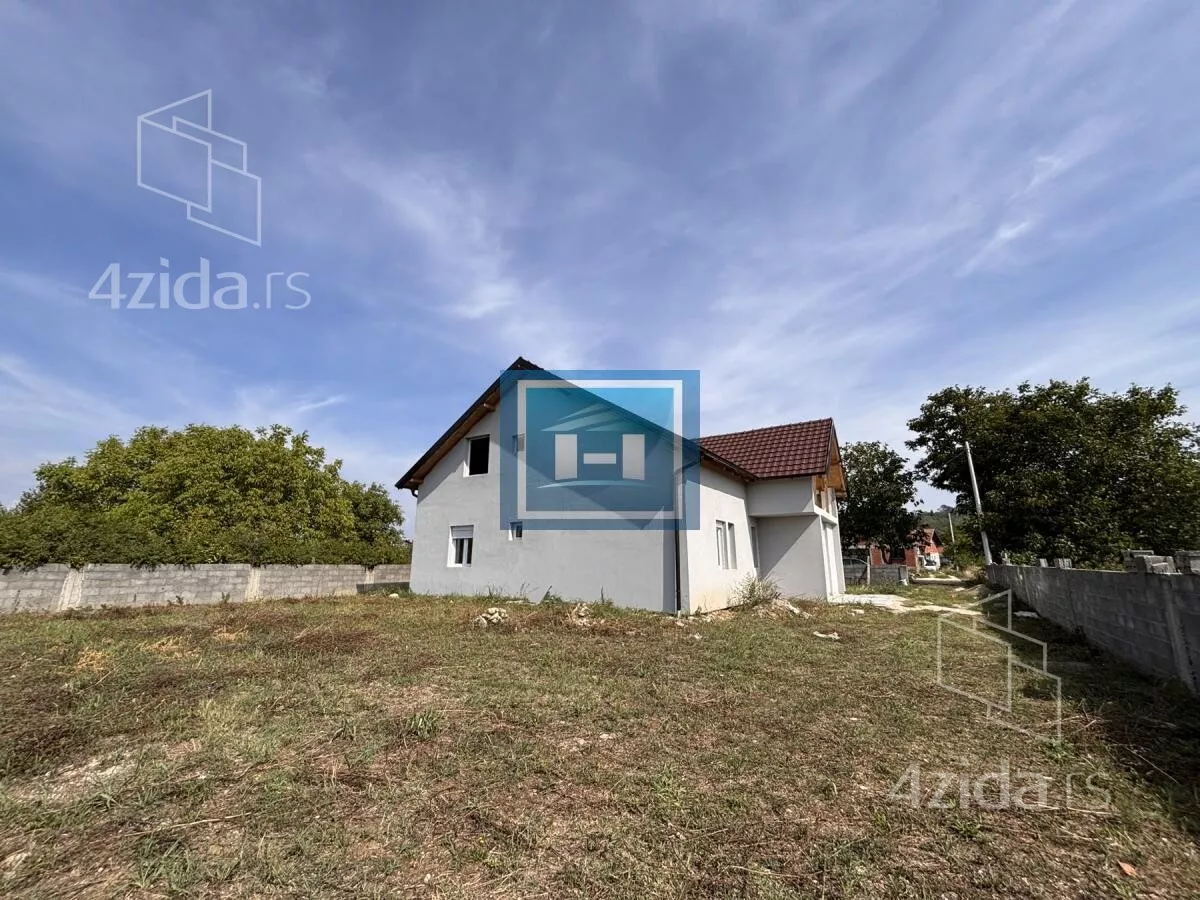 Kuća | 4zida