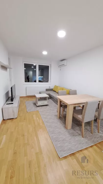 Novo Naselje | 4zida.rs