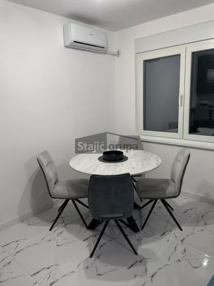 Cara Dušana | 4zida.rs