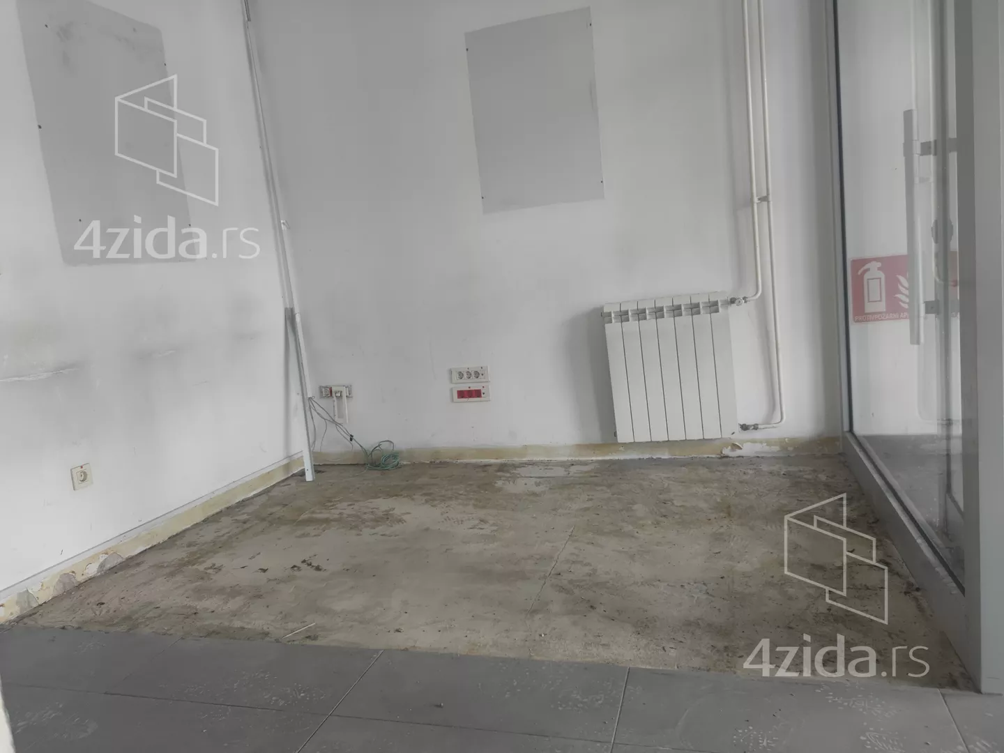 Poslovni prostor | 4zida