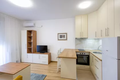 Orlovićeva 72 | 4zida.rs