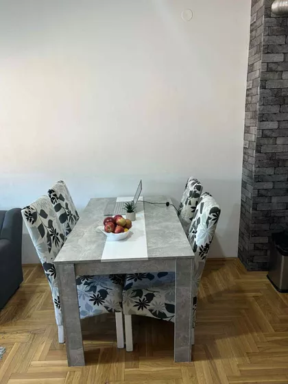 Hilandarska 1 | 4zida.rs