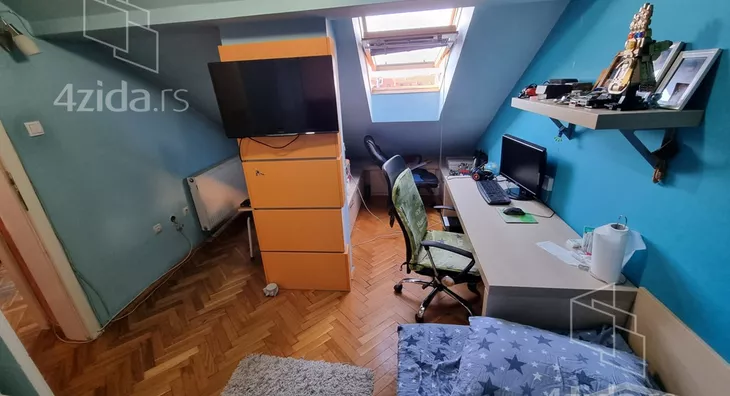 Troiposoban stan | 4zida