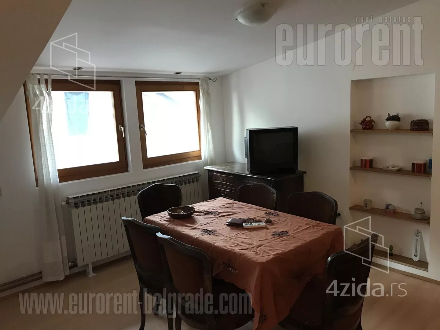 Troiposoban stan | 4zida