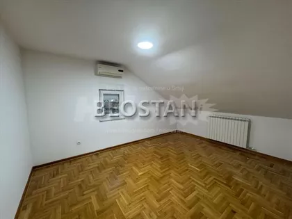 Zeleznicka | 4zida.rs