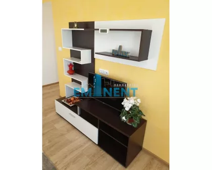 Magistratski trg | 4zida.rs