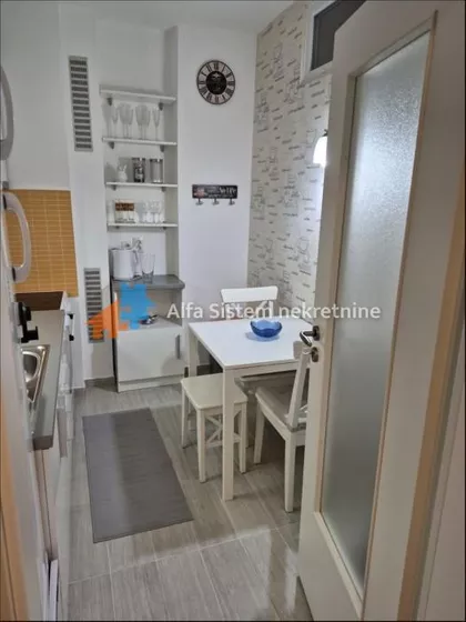 Vukov Spomenik | 4zida.rs