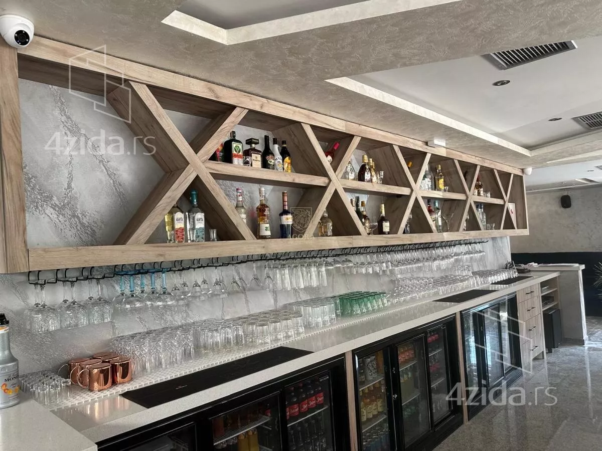 Lokal | 4zida