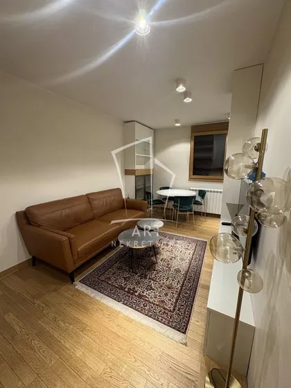 Mike Alasa | 4zida.rs