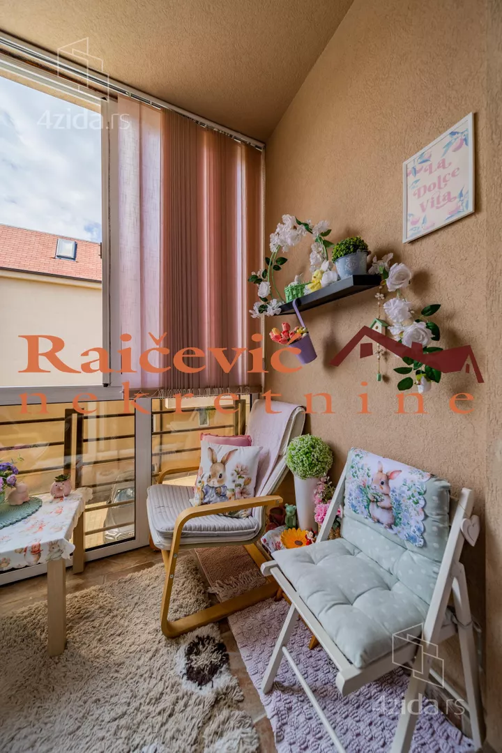 Dvoiposoban stan | 4zida