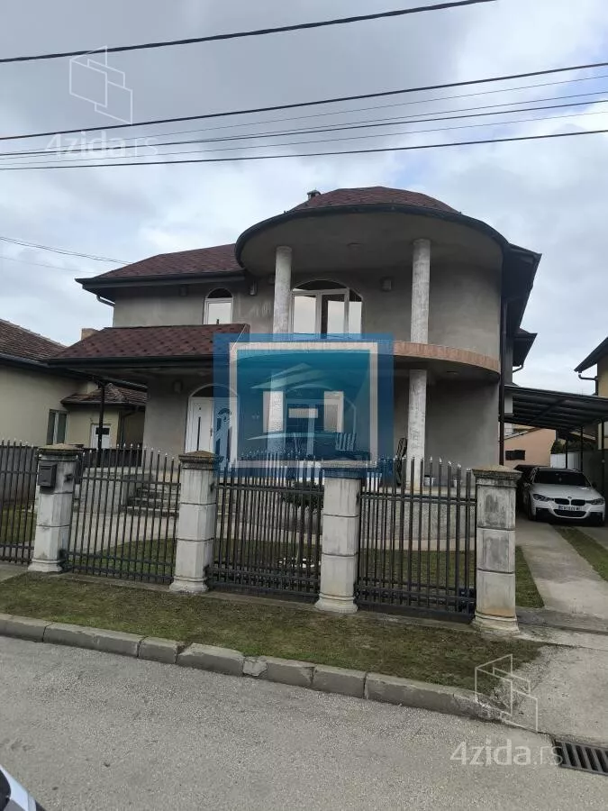 Kuća | 4zida