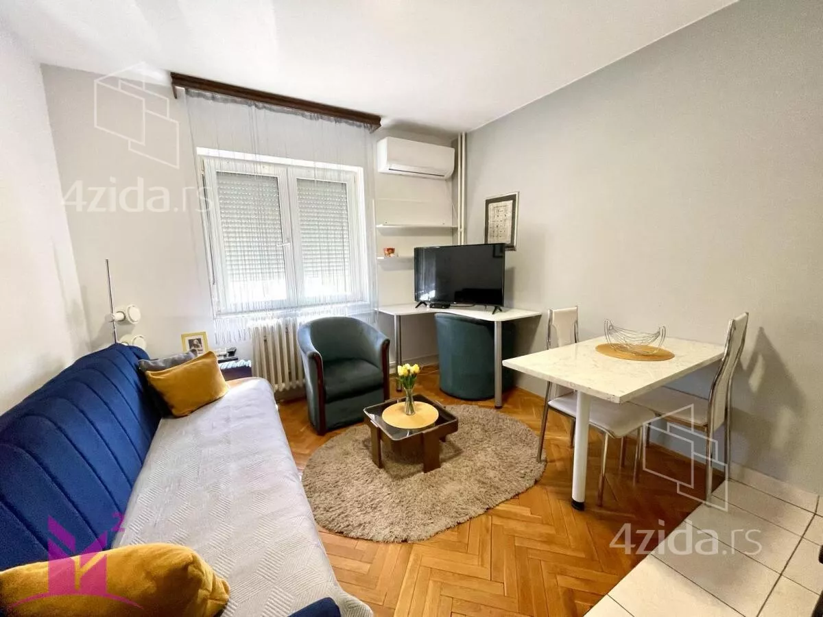 Garsonjera | 4zida