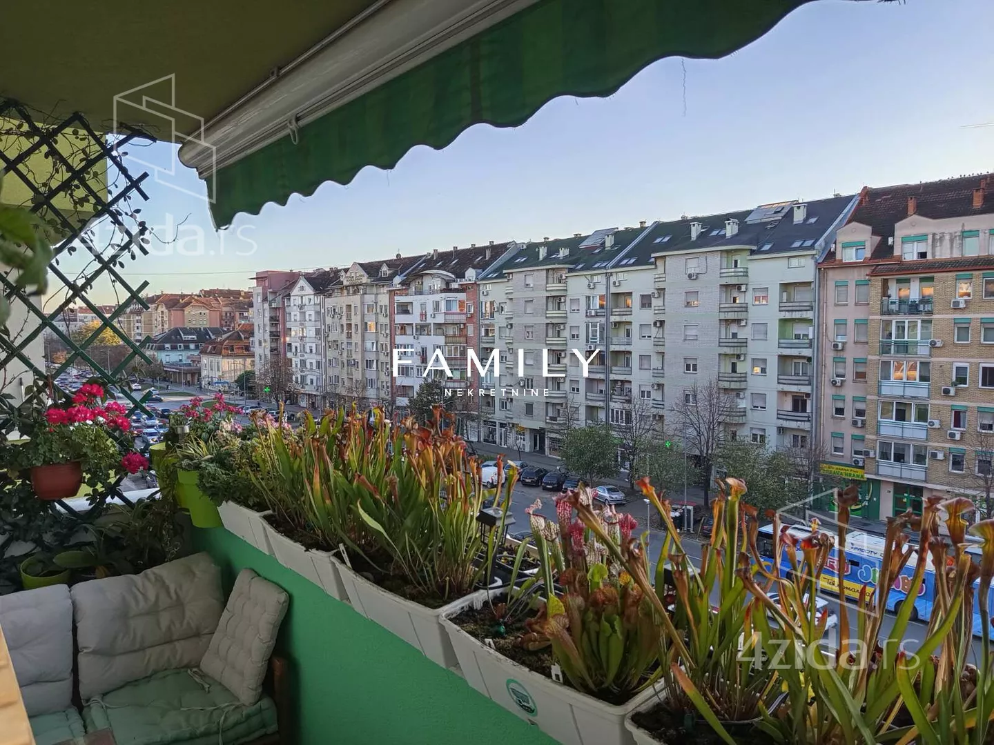 Dvoiposoban stan | 4zida