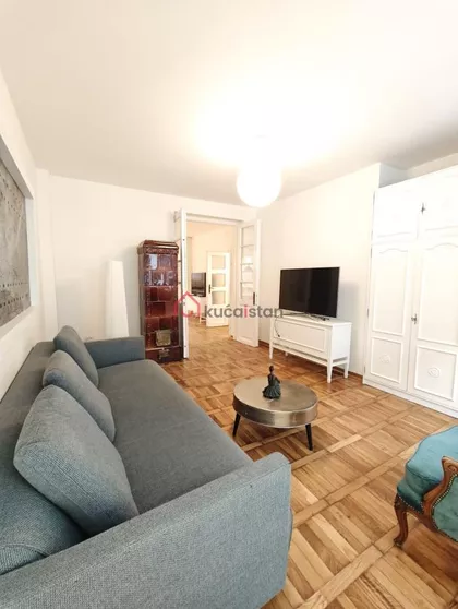 Kalenić pijaca | 4zida.rs