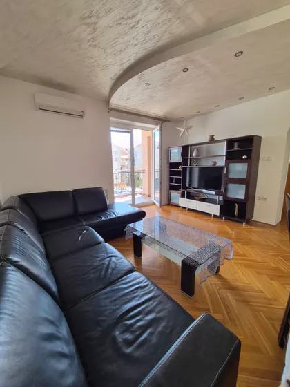 Hadži Ruvimova | 4zida.rs