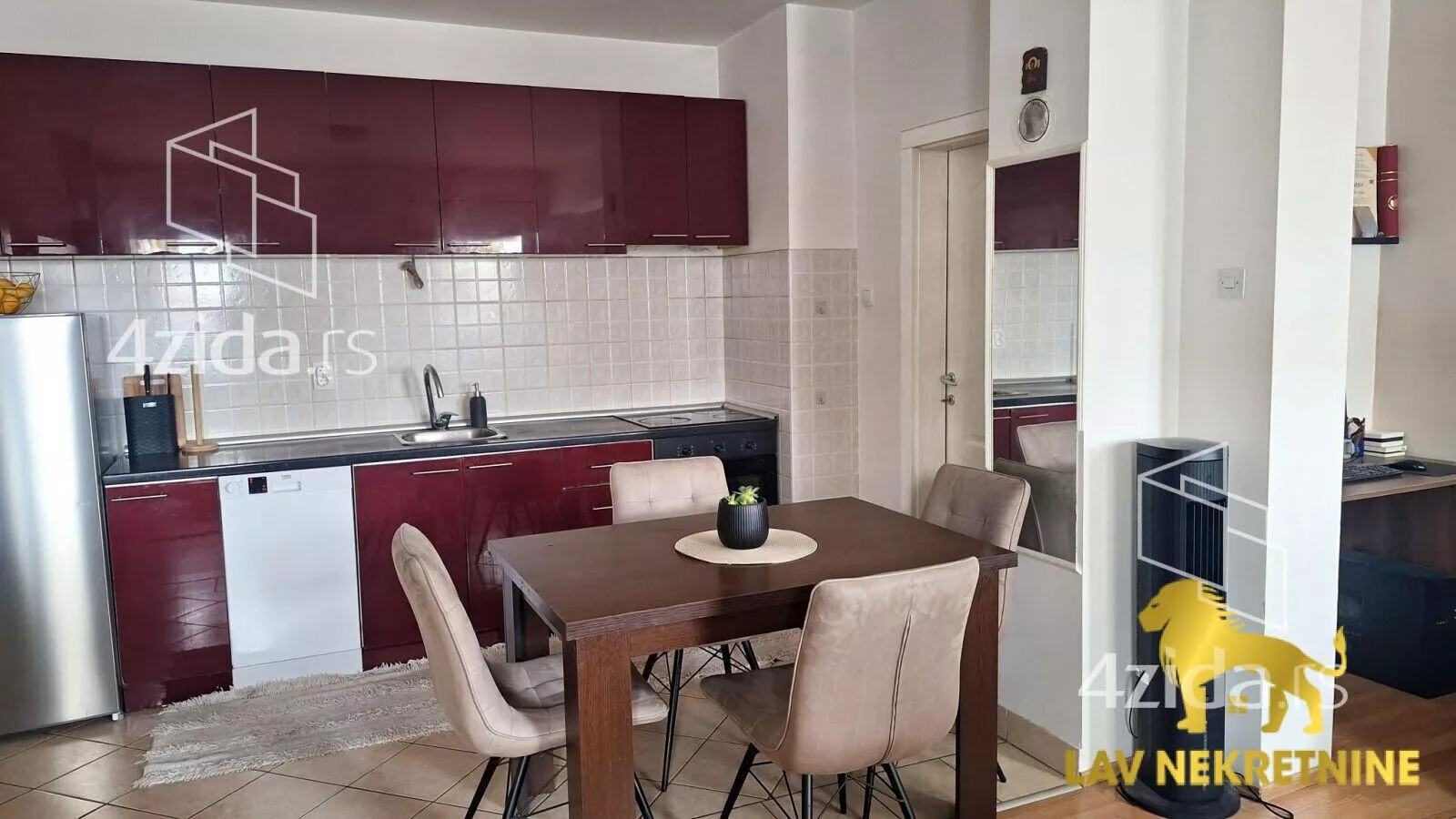 Jednoiposoban stan | 4zida