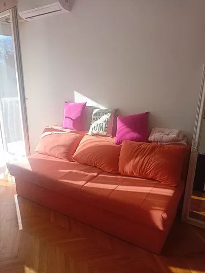 Pavla Papa | 4zida.rs