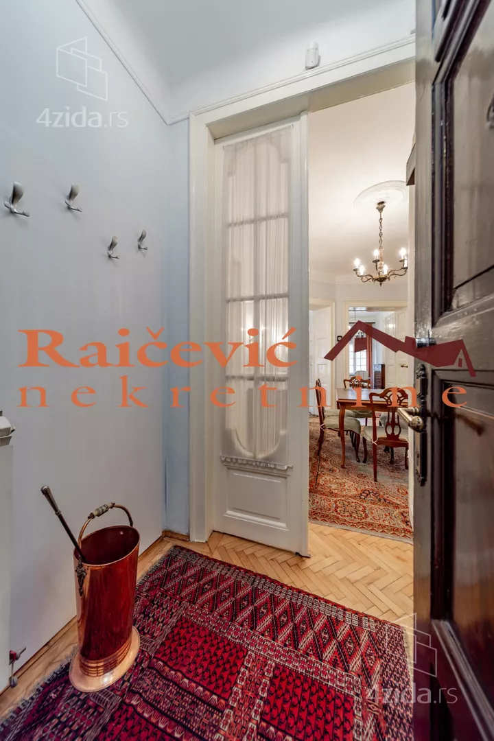 Četvoroiposoban stan | 4zida