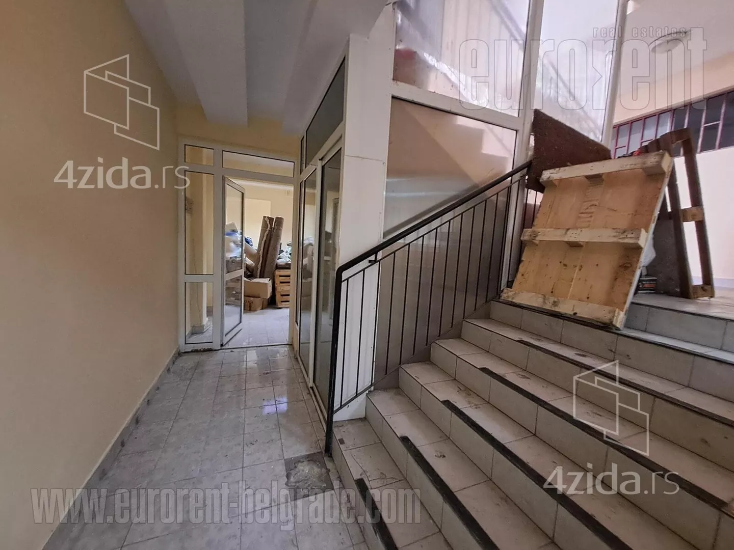 Poslovni prostor | 4zida