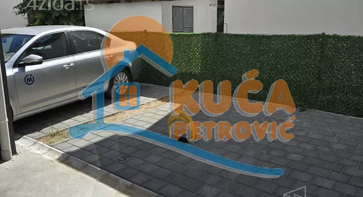 Garaža | 4zida