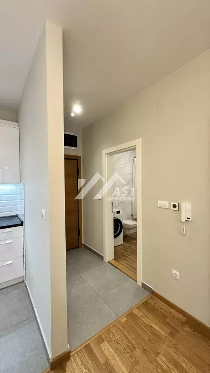 Aranj Janoša | 4zida.rs