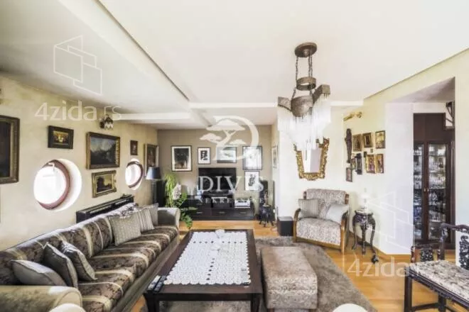 Petosoban stan | 4zida