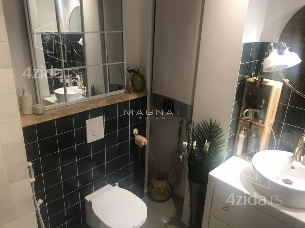 Četvoroiposoban stan | 4zida