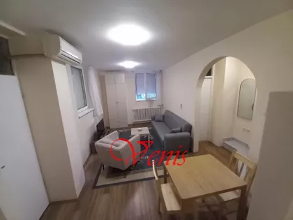 Radomira Raše Radujkova | 4zida.rs
