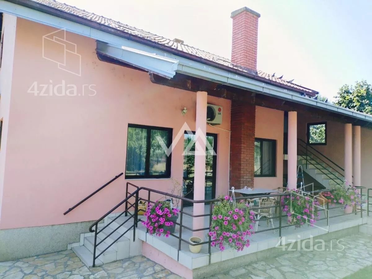 Kuća | 4zida