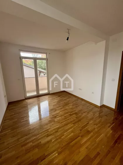 Vojvođanska | 4zida.rs