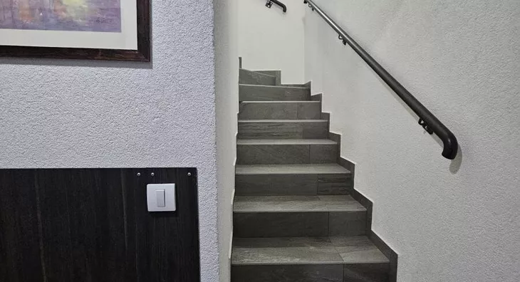 Šestosoban stan | 4zida