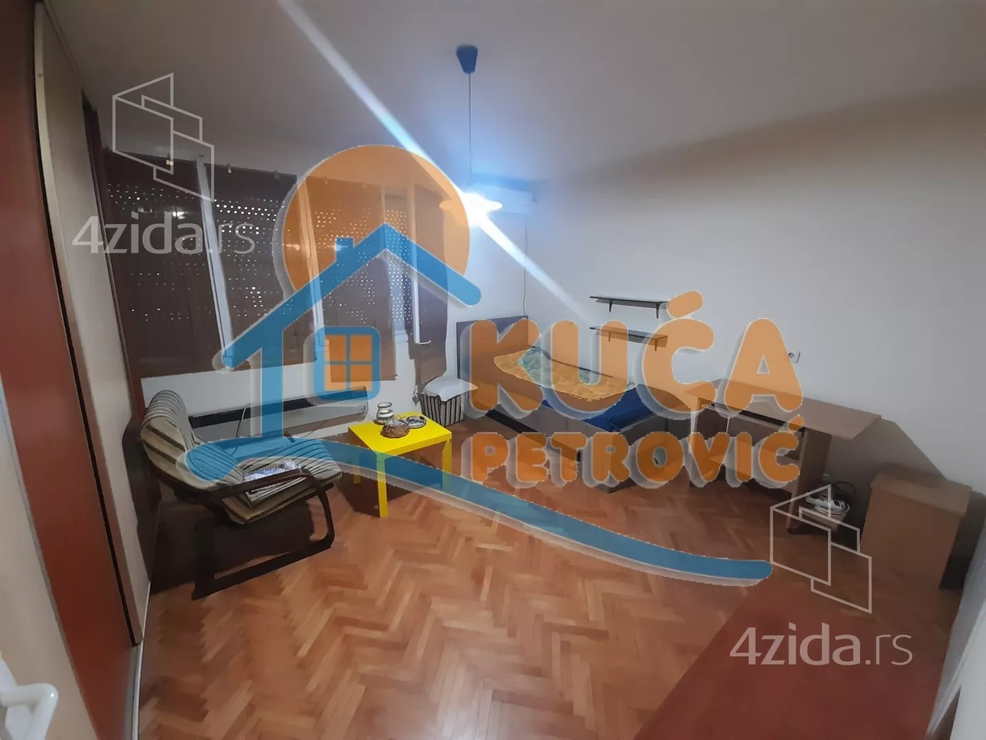Jednoiposoban stan | 4zida