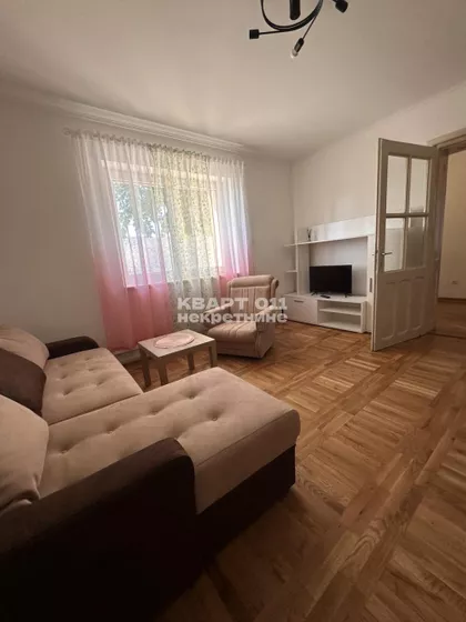 Ugrinovačka | 4zida.rs