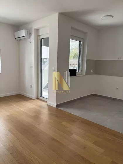 Nova Detelinara | 4zida.rs